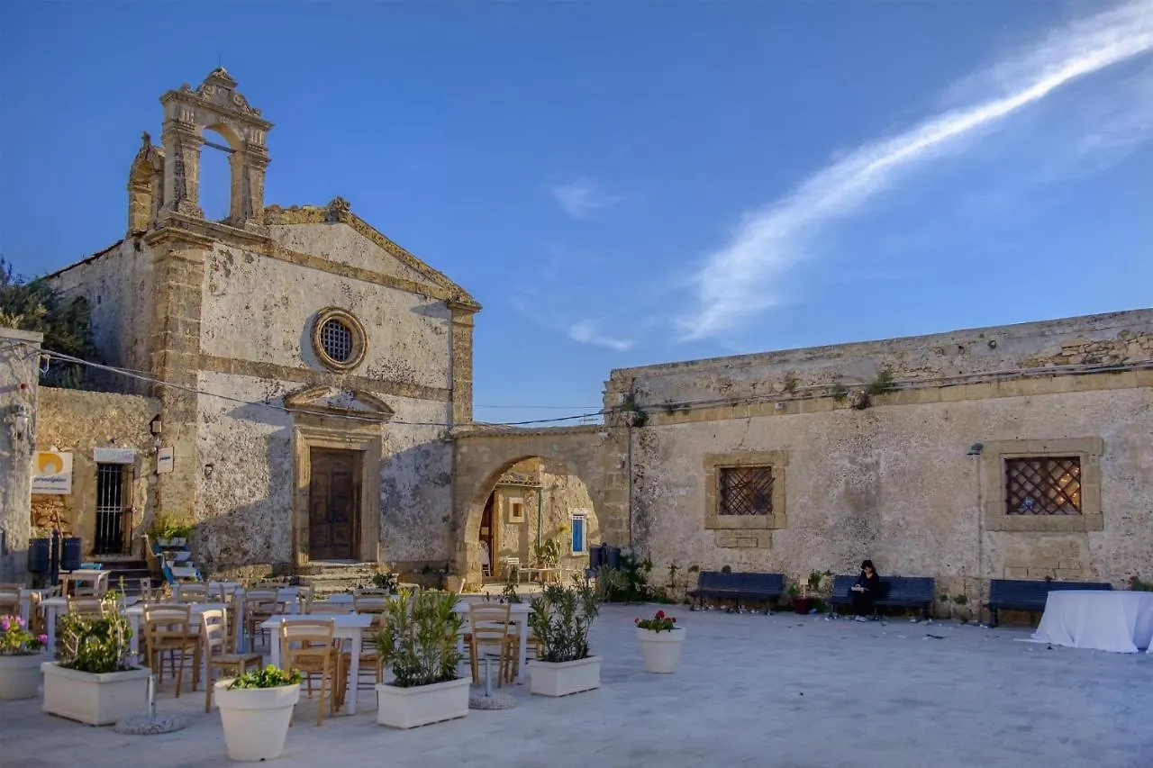 Trappeto Dellago With Sea View, Pool, Parking & Wi-Fi Avola Italy