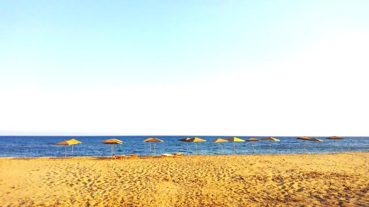 Trappeto Dellago With Sea View, Pool, Parking & Wi-Fi Avola