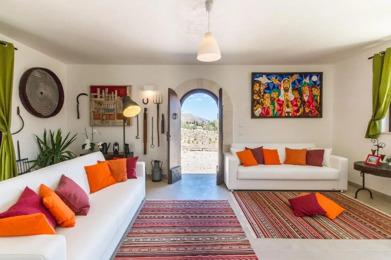 Trappeto Dellago With Sea View, Pool, Parking & Wi-Fi Avola Villa