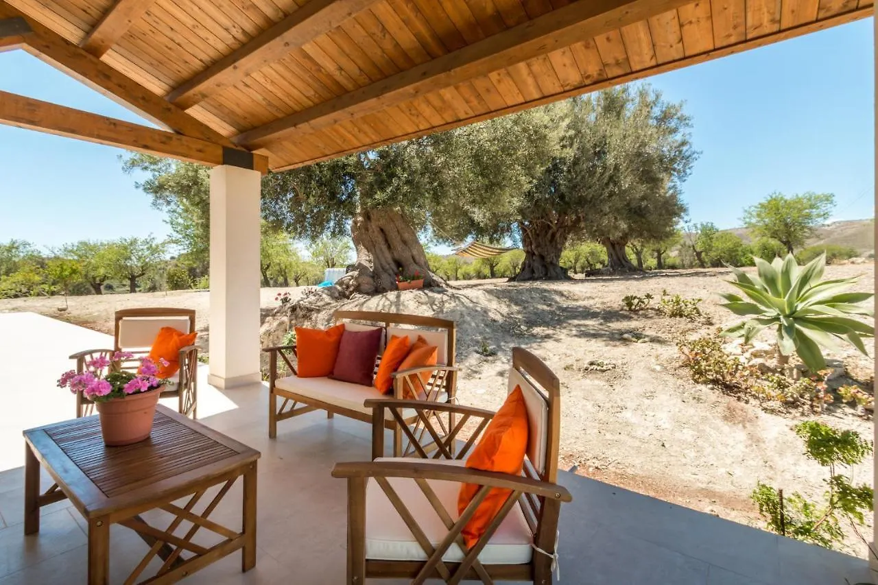 Trappeto Dellago With Sea View, Pool, Parking & Wi-Fi Avola